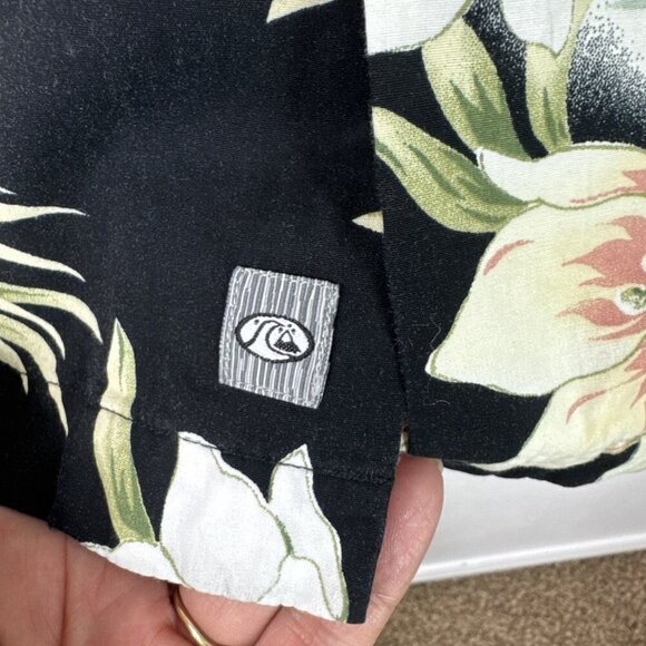 Quiksilver Edition Comfort Fit Men's XL Button Shirt SS Black Hawaiian EUC - Picture 3 of 12